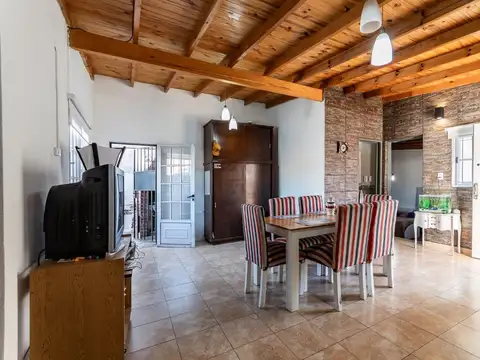 VENTA PH MULTIFAMILIAR CON PATIO EN MATADEROS