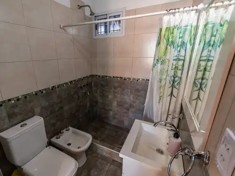 Depto Tipo Casa en Venta de 4 dormitorios