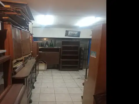 Local en Alquiler en Villa Real, $ 300.000