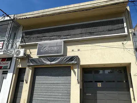 Alquiler | Propiedad de Uso Mixto | Apta para Fábrica u Oficinas