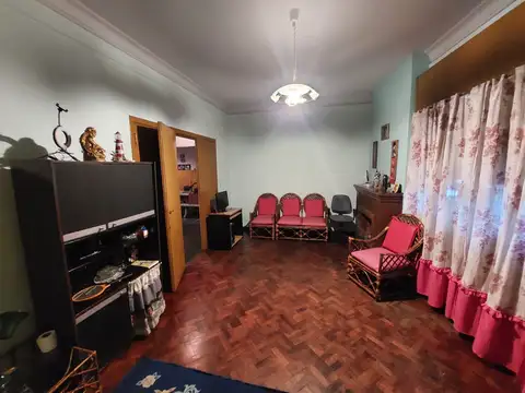 Casa en Venta en Ramos Mejía Sur, USD 170.000