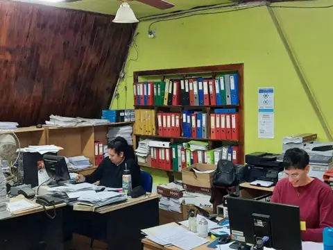 Vendo Terreno 1700 m2 con Local, galpon y ofi frente Ruta 22