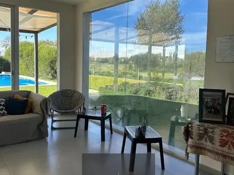 MGM. Exclusiva Casa Venta Haras Santa María / Lote de 900m2