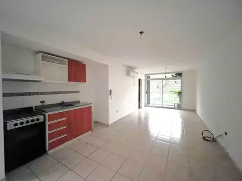 Departamento en Alquiler en Terminal de Ómnibus, $ 330.000