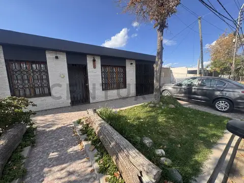Ruta de los Patos 2600, Piso 0