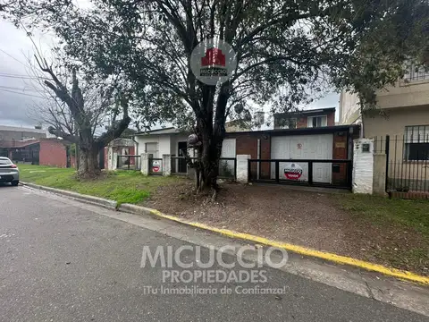Casa y dúplex en venta | Gral. Lemos N°72 | Escobar. OPORTUNIDAD