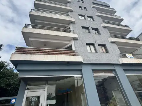 Av. Pres. Juan Domingo Peron 2000, Piso 12