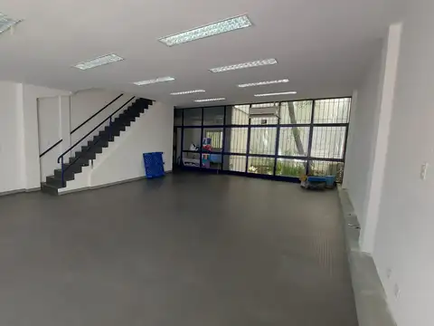 Avenida Independencia 900, Piso PB