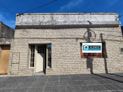 " NUEVO VALOR " Linda casa al frente