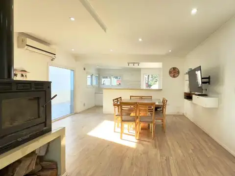 Casa 4 ambientes con 1 baño