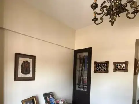 Departamento 5 ambientes con 2 baños