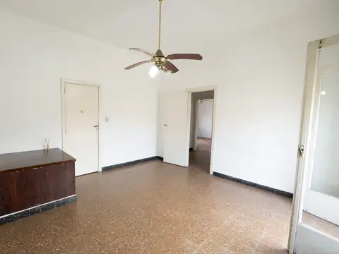 Galpon en Venta en Avellaneda, USD 179.000