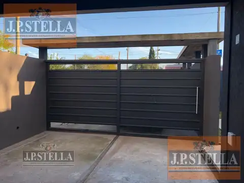 Casa en Venta con 1 cochera
