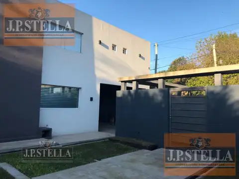 Casa en Venta en Villa Luzuriaga, USD 280.000