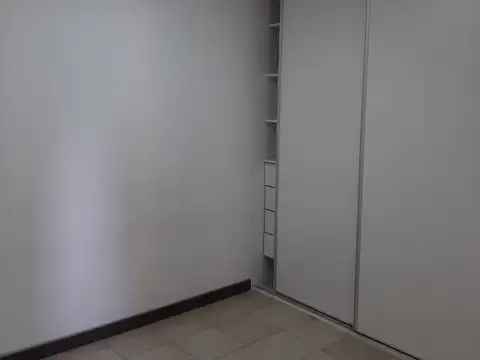 Hipólito Yrigoyen 700, Piso 3