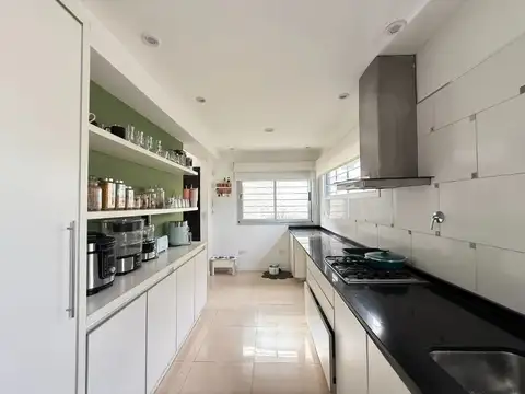 OPORTUNIDAD DUPLEX EN COMPLEJO 3AMB COCHERA