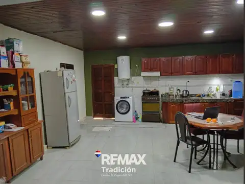 Casa 4 ambientes con 1 baño