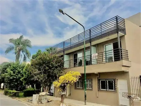 Venta de Casa de 10 Departamentos sobre Coronel Sánchez 700, Ciudad del Milagro, Salta Capital
