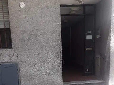 Dos Ambientes En Alquiler Con Patio En Planta Baja Ideal Para Persona Mayor Con Seguro De Caución