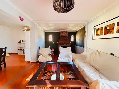 Casa 4 ambientes con 1 baño