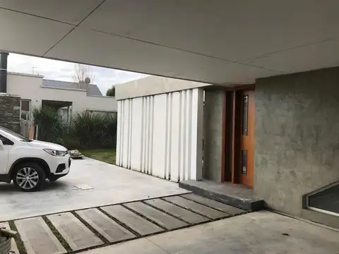 Casa en Venta en Mar del Plata, USD 420.000