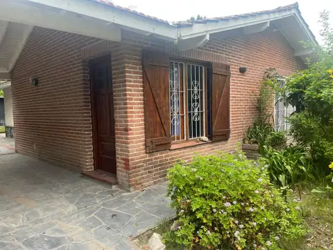 CASA EN ALQUILER IDEAL GRUPO DE JOVENES OSTENDE - PINAMAR   TEMPORADA 2026