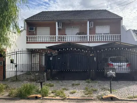 Duplex 4 ambientes en Villa Luzuriaga