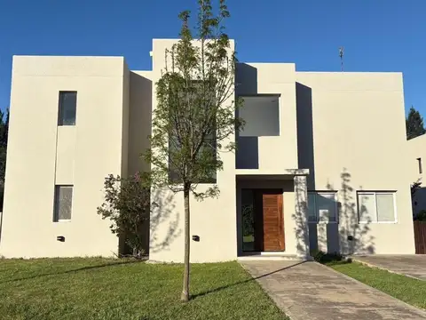 Casa en Alquiler en San Matias, Escobar, G.B.A. Zona Norte