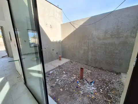 CASA A ESTRENAR, B°PRIVADO COVIART 1 RUSELL, MAIPÚ