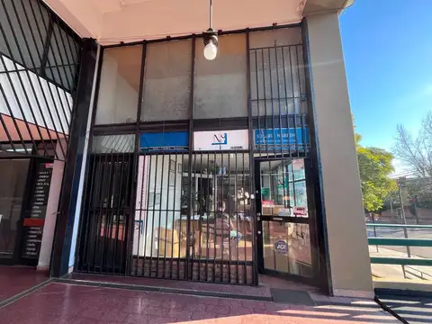 Local en Alquiler en Ciudad Jardín del Palomar, $ 650.000