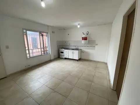Departamento en Alquiler en Moron Norte, $ 450.000