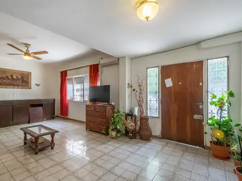 Depto Tipo Casa en Venta al Este