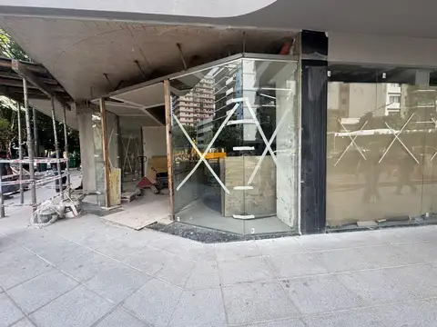 LOCAL EN "NOSSA PERLA" – ESTRATÉGICA UBICACIÓN EN AV. ÁNGEL GALLARDO