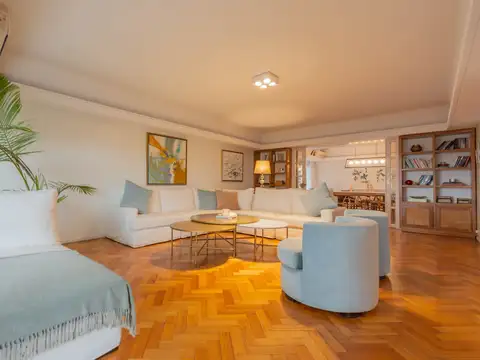 Departamento en Venta de 6 ambientes