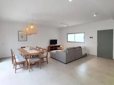 Casa de 3 Dormitorios totalmente reciclada 
