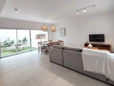 Casa en Venta en Nuestra Señora De Lourdes, USD 310.000