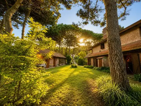 ALQUILER EN PINAMAR | ESPECTACULAR CASA AMOBLADA A CUADRAS DEL CENTRO