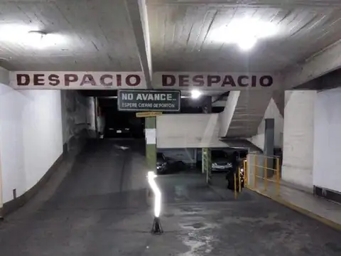 Laprida 828 -Cochera ALQUILER - Centro