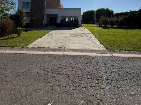 Casa en Venta en Haras Santa Maria, USD 269.000