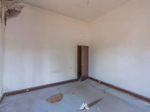 Casa 5 ambientes con 1 baño