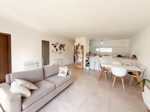 CASA EN VENTA GONNET