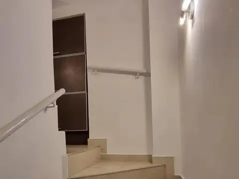 Depto Tipo Casa en Alquiler 6 años