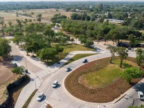 Terreno en Venta 27  mts Fondo