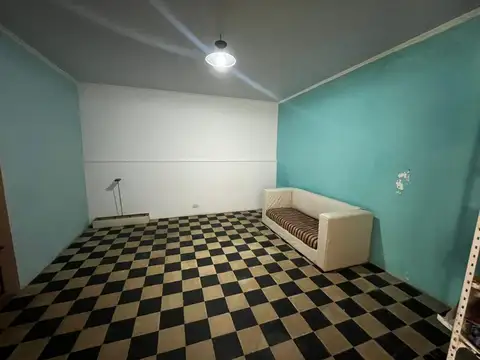 VENTA  CASA  CON LOCAL RAMALLO EXCELENTE UBICACION