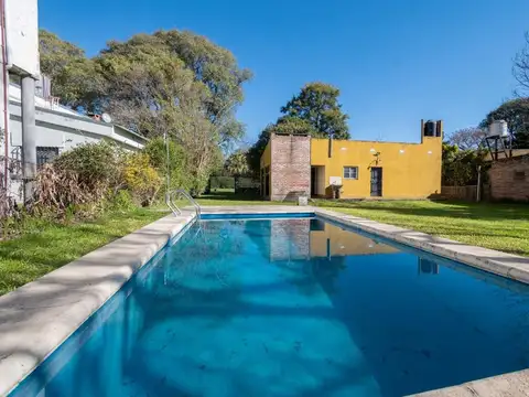 Av. de las Banderas 1800