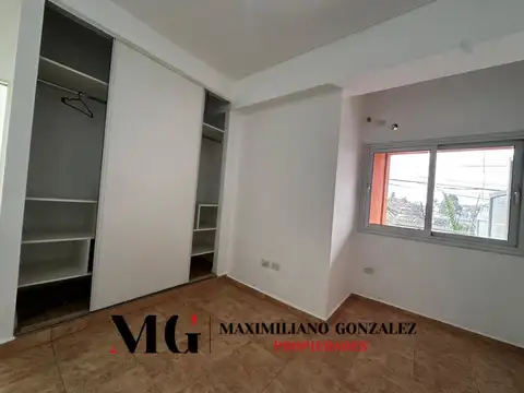 Departamento en Alquiler en Villa Luzuriaga, $ 800.000
