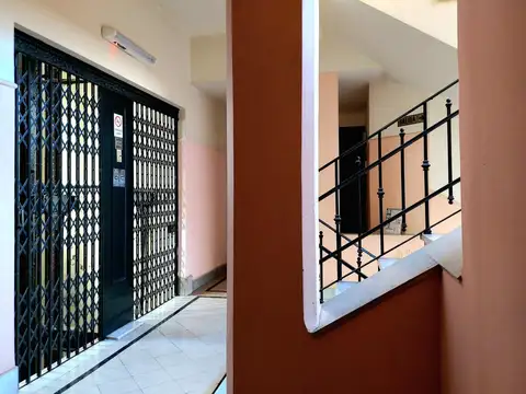 2amb. Contrafrente-Luz *APTO VIVIENDA* Pleno Centro