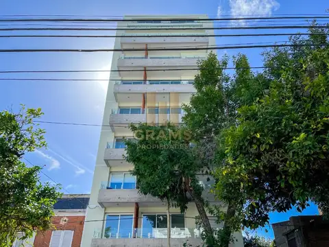 60 1131 , Piso 9