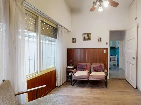 Depto Tipo Casa en Venta 60 años