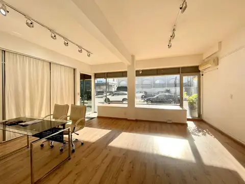 LOCAL COMERCIAL EN VENTA CON RENTA PUNTA DEL ESTE